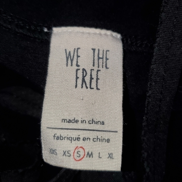 WE THE FREE Solid Mylo Tank Black Spaghetti Strap Crop Tanktop Small - Picture 4 of 6